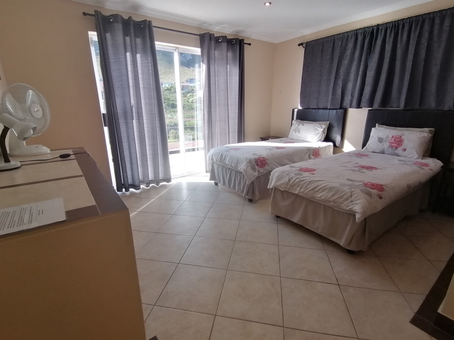 5 Bedroom Property for Sale in Bettys Bay Western Cape